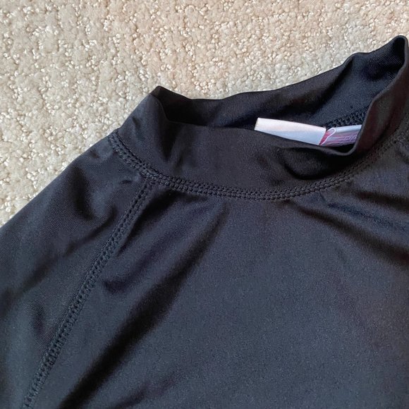 Kanu Girl's Short Sleeve Rash Guard - Picture 5 of 7